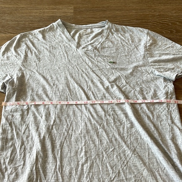 Lacoste Tshirt - Picture 3 of 4
